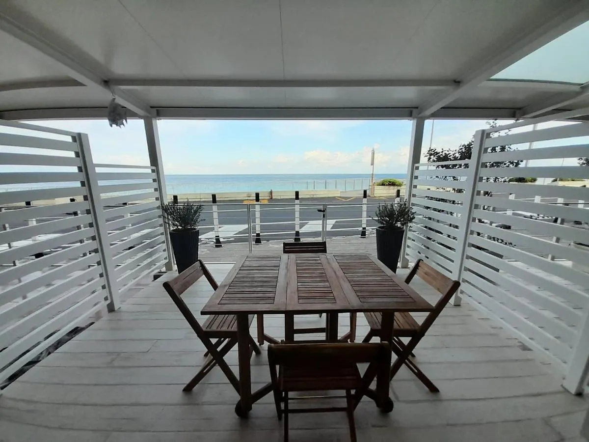 La Casa Di Selly 2 - A Due Metri Dal Mare- Apartment Bergeggi